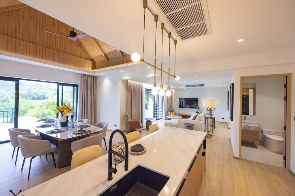 Cherng Talay, Phuket Thailand