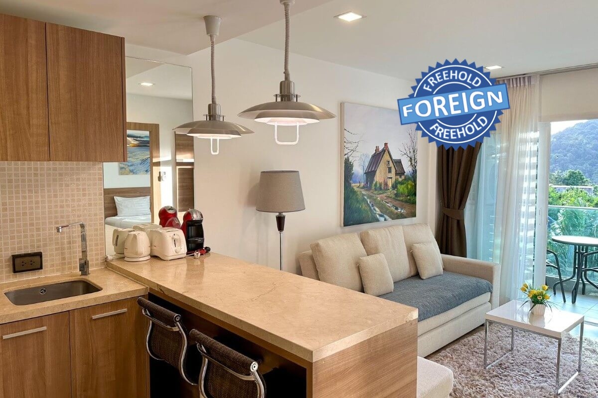 1 Bedroom Foreign Freehold Condo for Sale by Owner 1.5km to Nai Harn Beach, Phuket