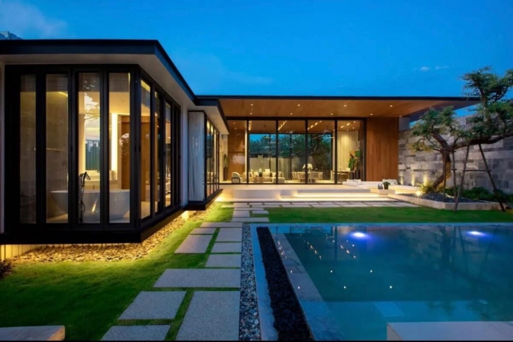 4 Bedroom Luxury Pool Villa for Sale by Owner 10 Mins to Layan Beach in Thepkrasattri, Thalang, Phuket