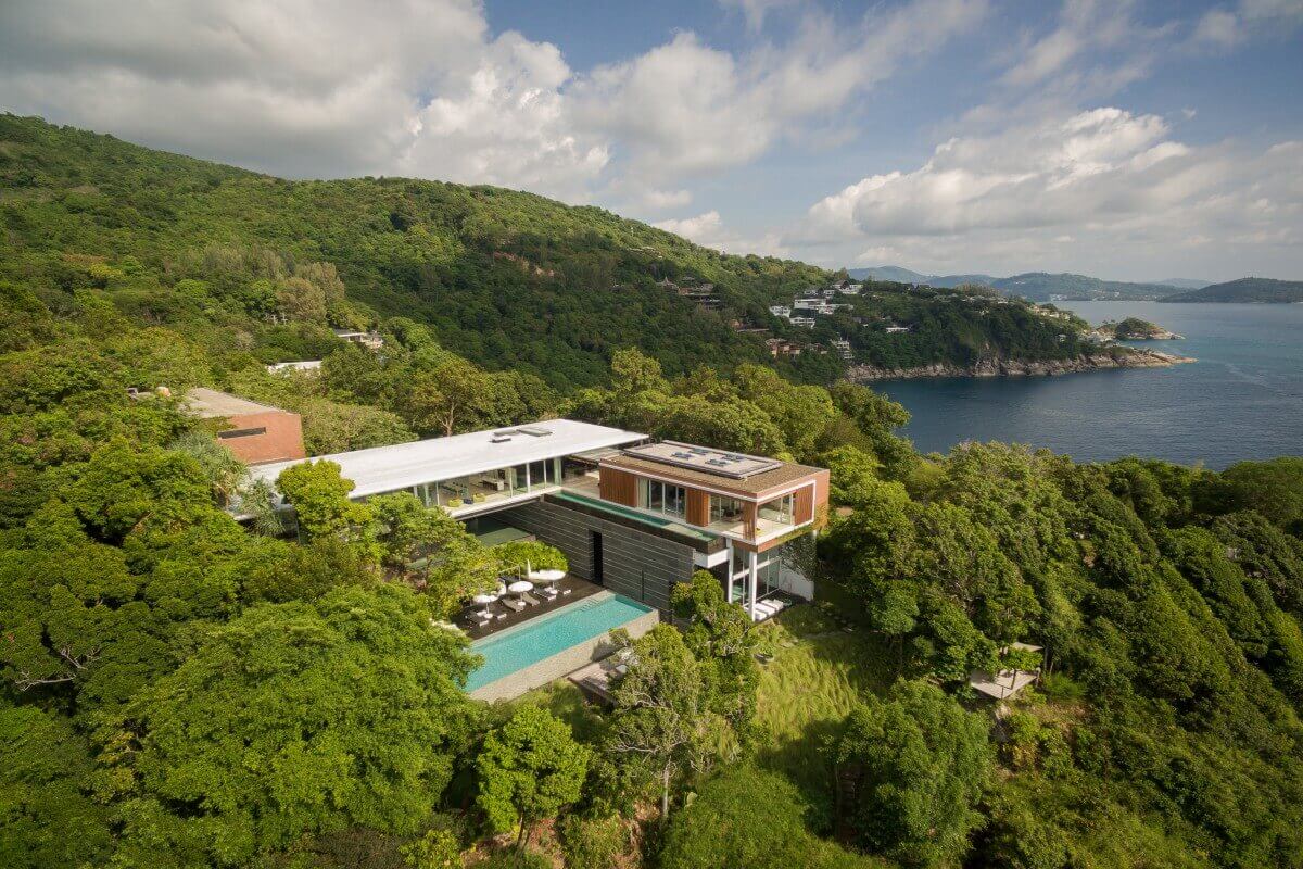 4 Bedroom Oceanfront Super Pool Villa for Sale on Kamala Headland, Phuket