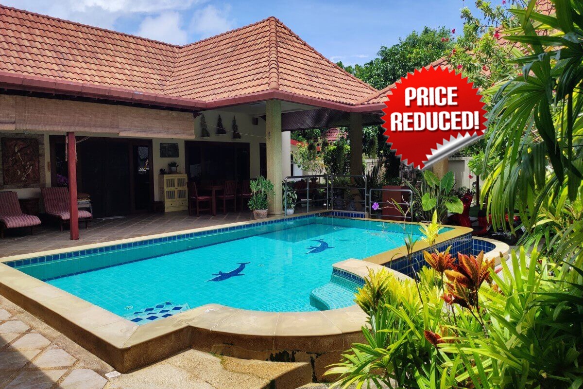 5 Bedroom Pool Villa on Large 900 Sqm Plot for Sale by Owner 5 Mins to Nai Harn Beach, Phuket