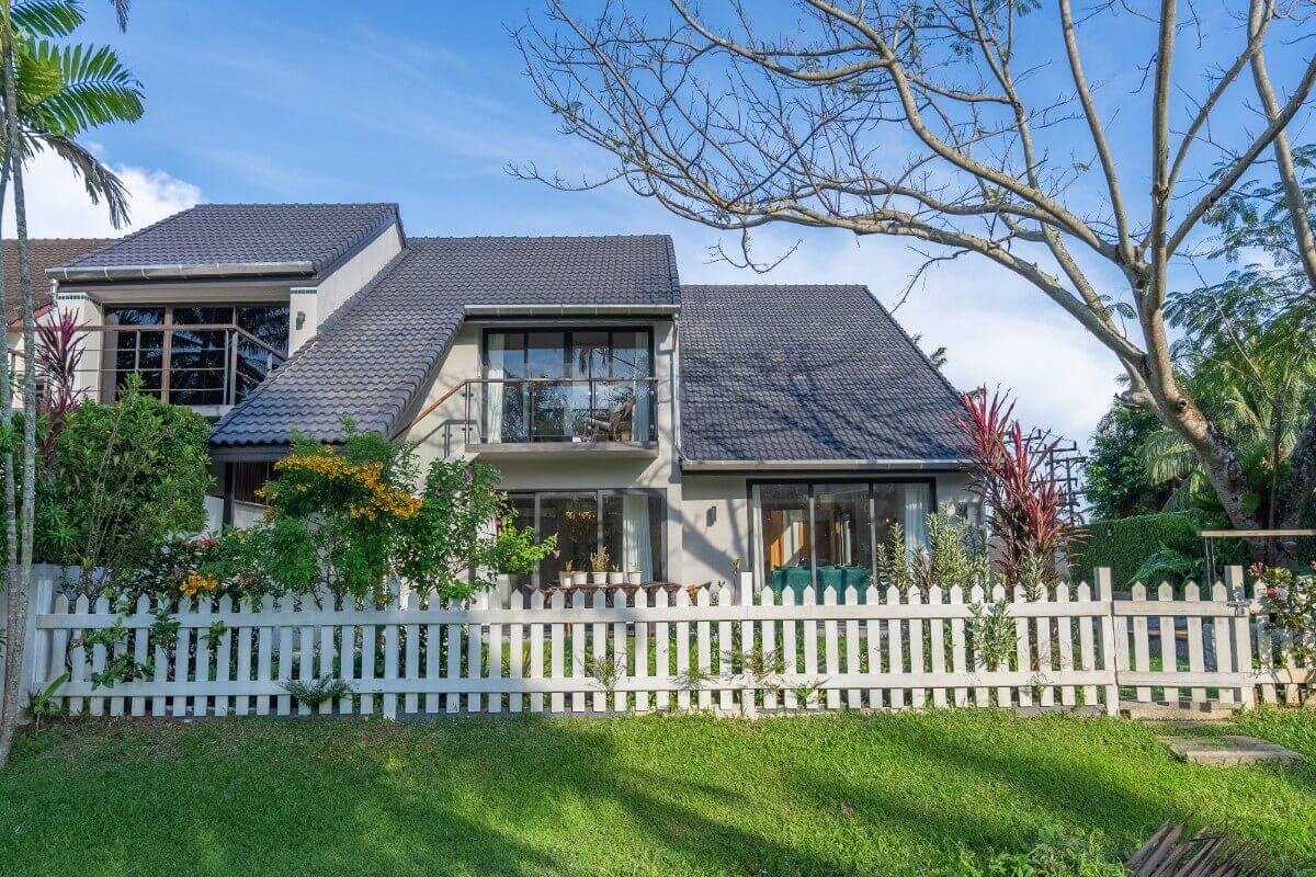 4 Bedroom Pool Villa for Sale Right Beside the Fairways of Loch Palm Golf Course, Kathu