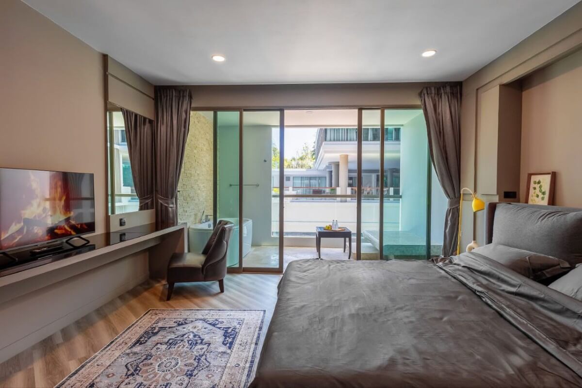 Studio Condo for Sale by the Owner Walking to Distance to Boat Avenue & Near Bang Tao Beach, Phuket