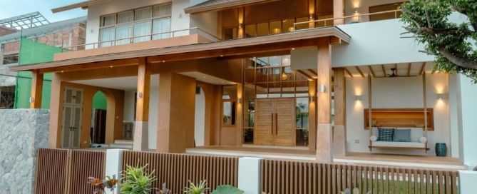 4-bedroom pool villas in Baan Manik, Phuket exterior view of the front PSV-MNK-1267