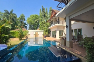 Manik,, Phuket  Thailand