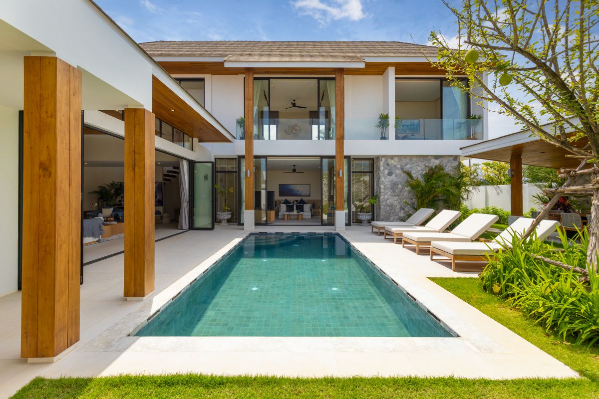 QAV Residence Phuket - Pool View