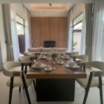 3 bedroom modern-oriental pool villa near Boat Avenue, Phuket - pool access living and dining area