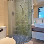 2-bedroom foreign freehold golf course condo in Kathu Phuket toilet and bath PSC-KTU-1491