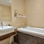 2-bedroom foreign freehold golf course condo in Kathu Phuket bathroom with bathtub PSC-KTU-1491