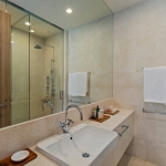 3-bedroom beachfront condo with pool access on Mai Khao Beach, Phuket bathroom PSC-MAI-1514
