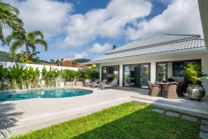 Nai Harn,, Phuket  Thailand